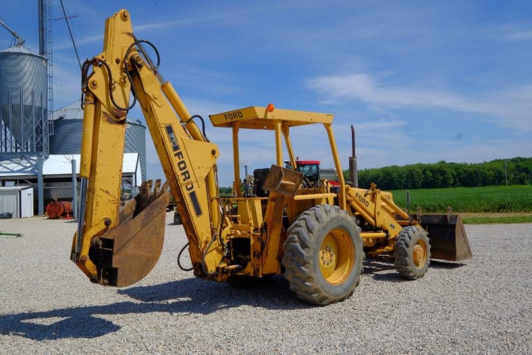 1987 FORD 655A BACKHOE 14,000.00 Wilson National