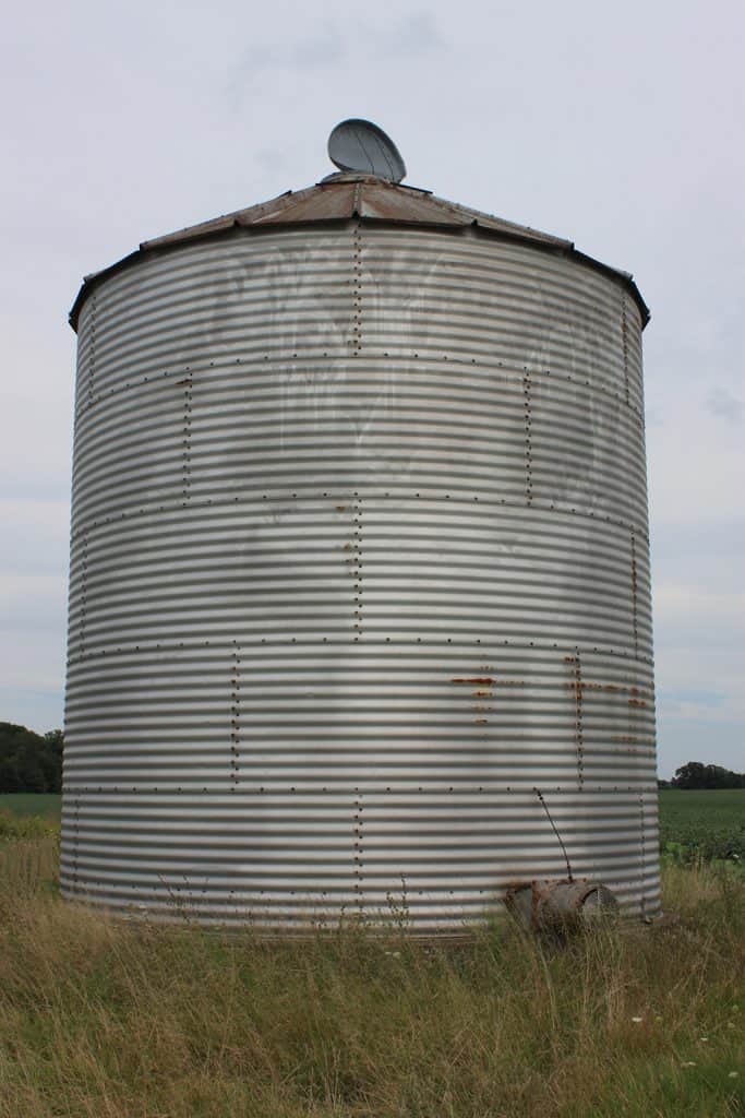 GRAIN BIN 1,100.00 Wilson National