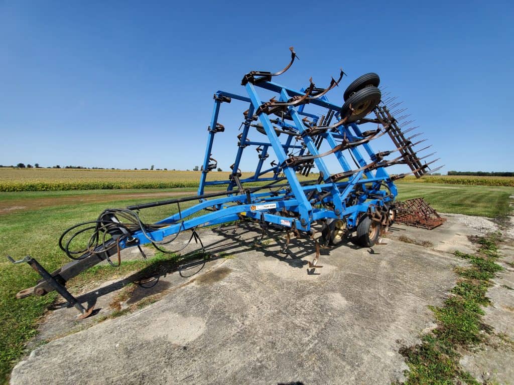 Dmi Field Cultivator Wilson National 9415