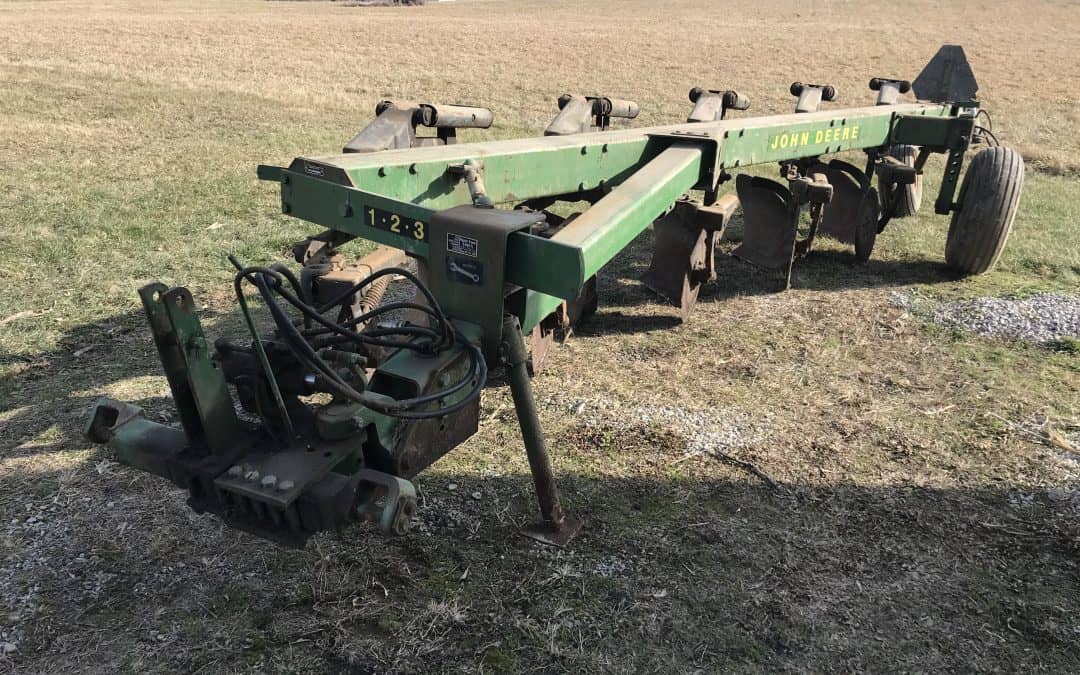 John Deere 2700 Plow