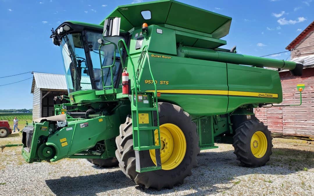 2010 JD 9570 STS Combine