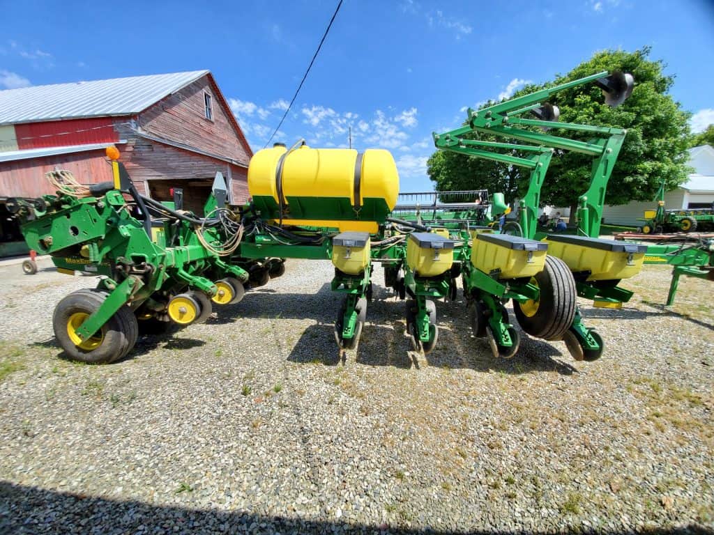 2005 JD 1770NT Planter - Wilson National