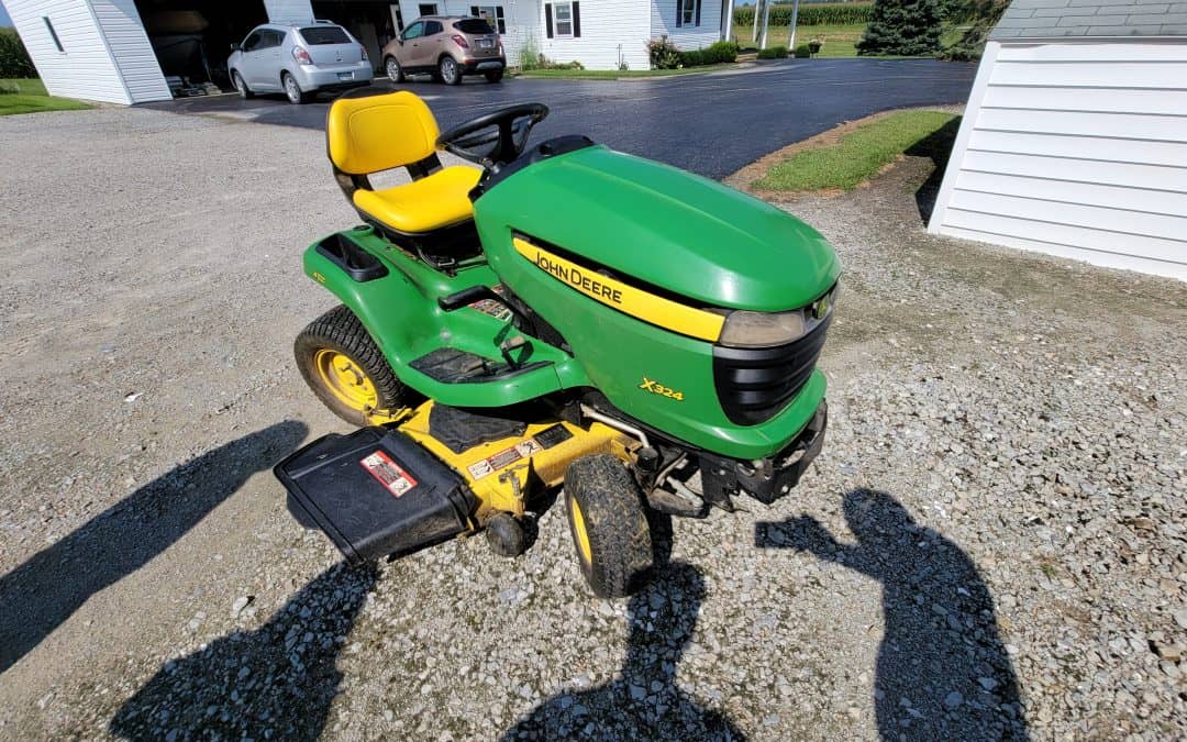 JOHN DEERE X324