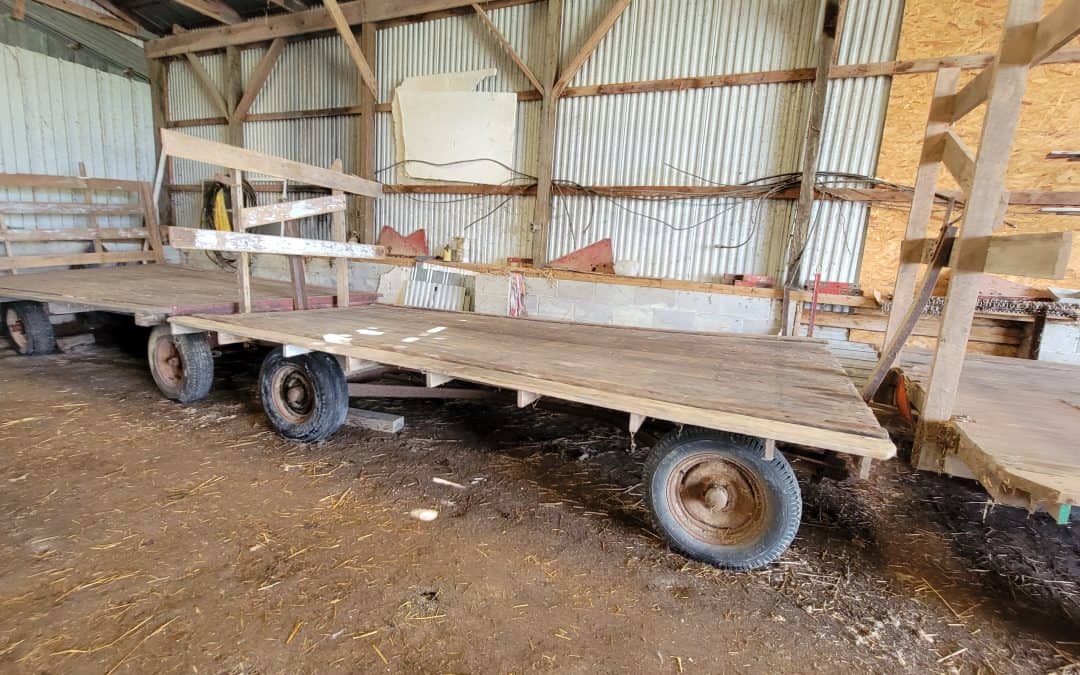 14′ FLAT RACK HAY WAGON