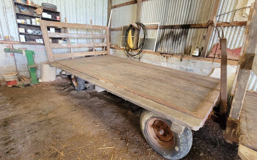 14′ FLAT RACK HAY WAGON