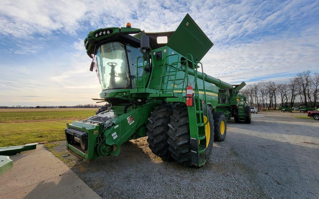 2016 JOHN DEERE S690