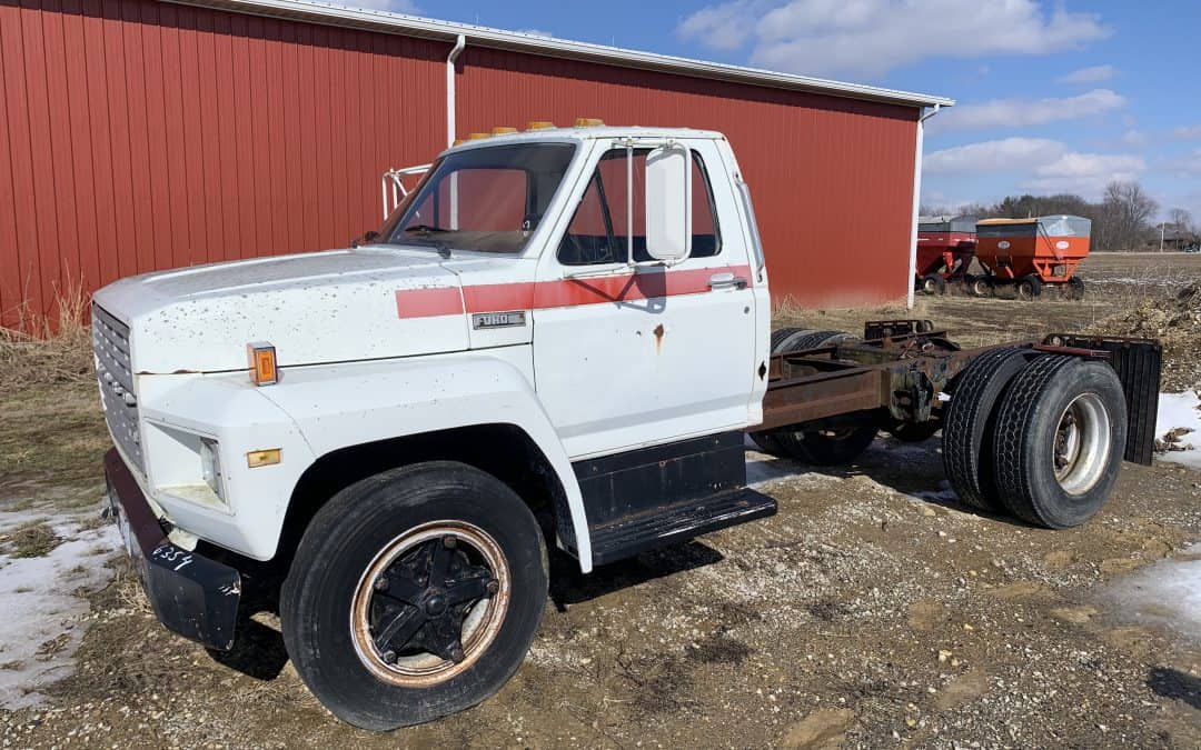 1980 FORD 600 STRAIGHT TRUCK