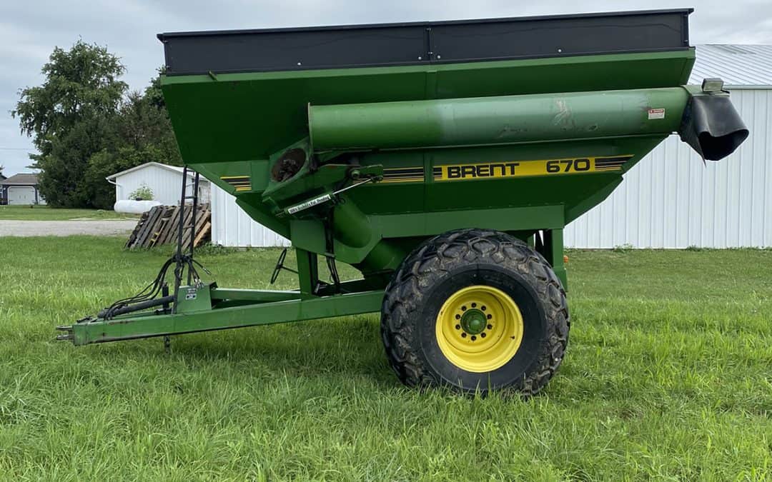 Brent 670 Grain Cart