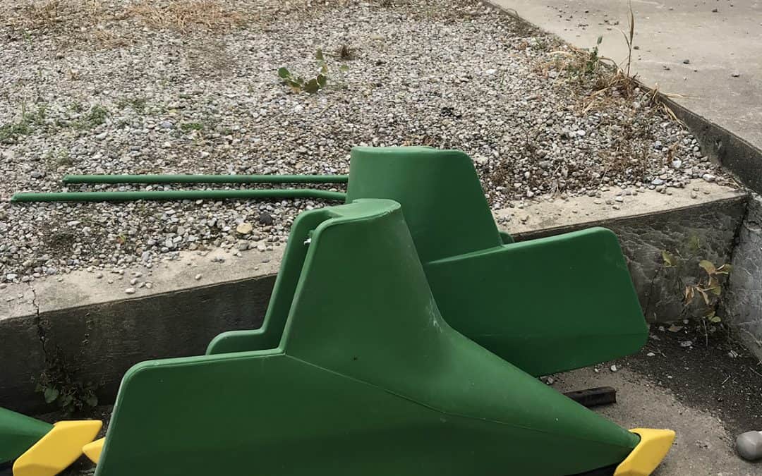 (2) John Deere Divider Snouts