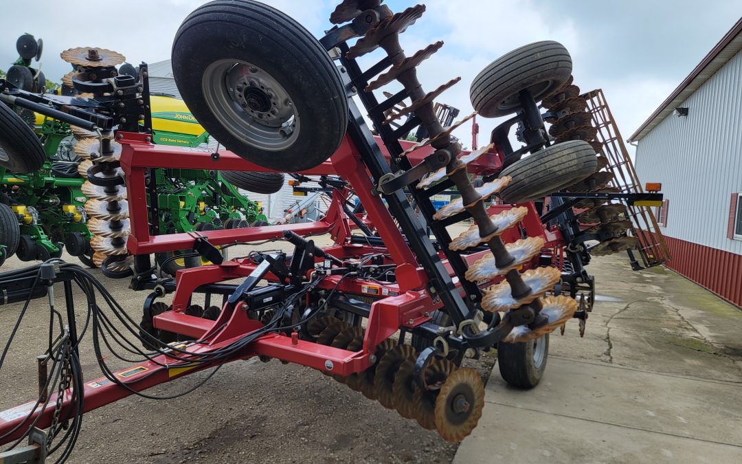 2011 Case IH 330