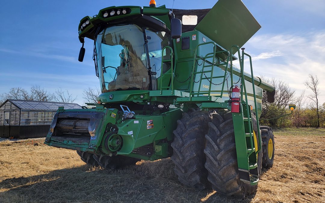 2013 JD S680 Combine