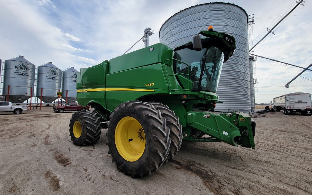 2012 JOHN DEERE S680 COMBINE