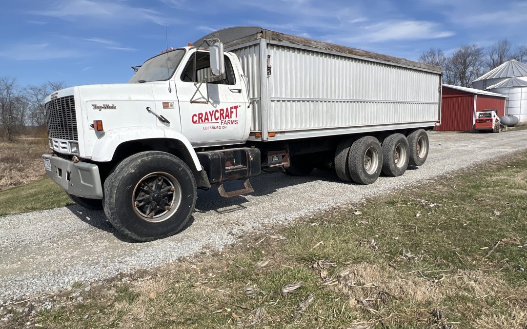 1981 GMC Top Kick Grain Truck