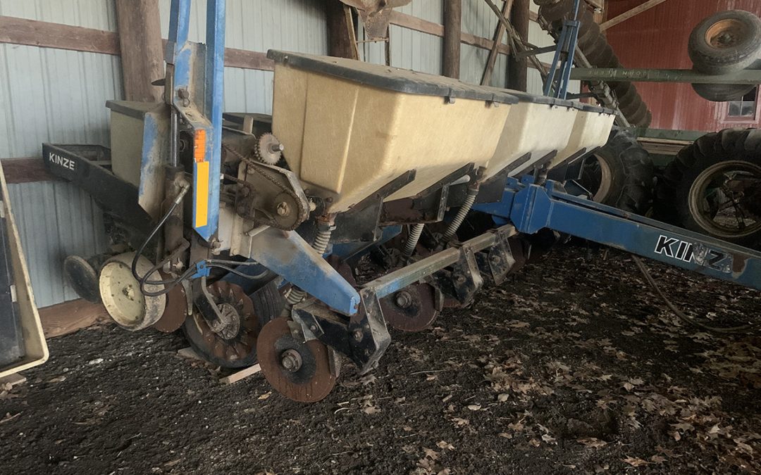 Kinze 6 Row Corn Planter