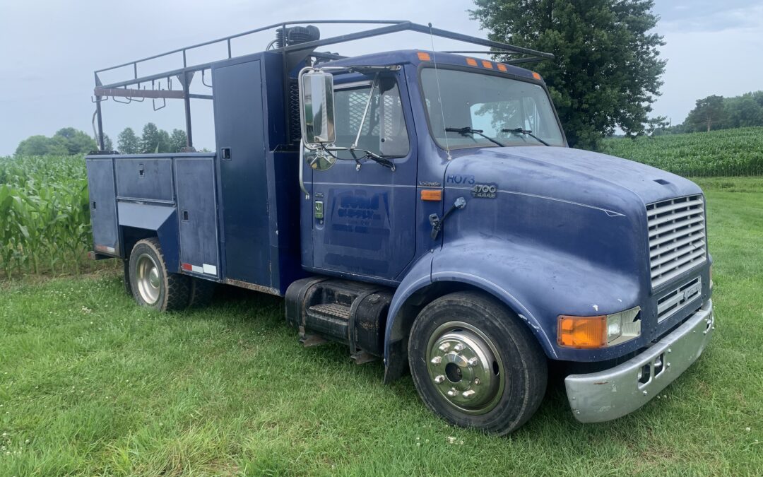 1995 INTERNATIONAL 4700 Wilson 823-W4