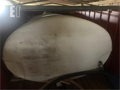 2000 GAL WATER TANK $500