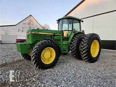 1993 JOHN DEERE 4960